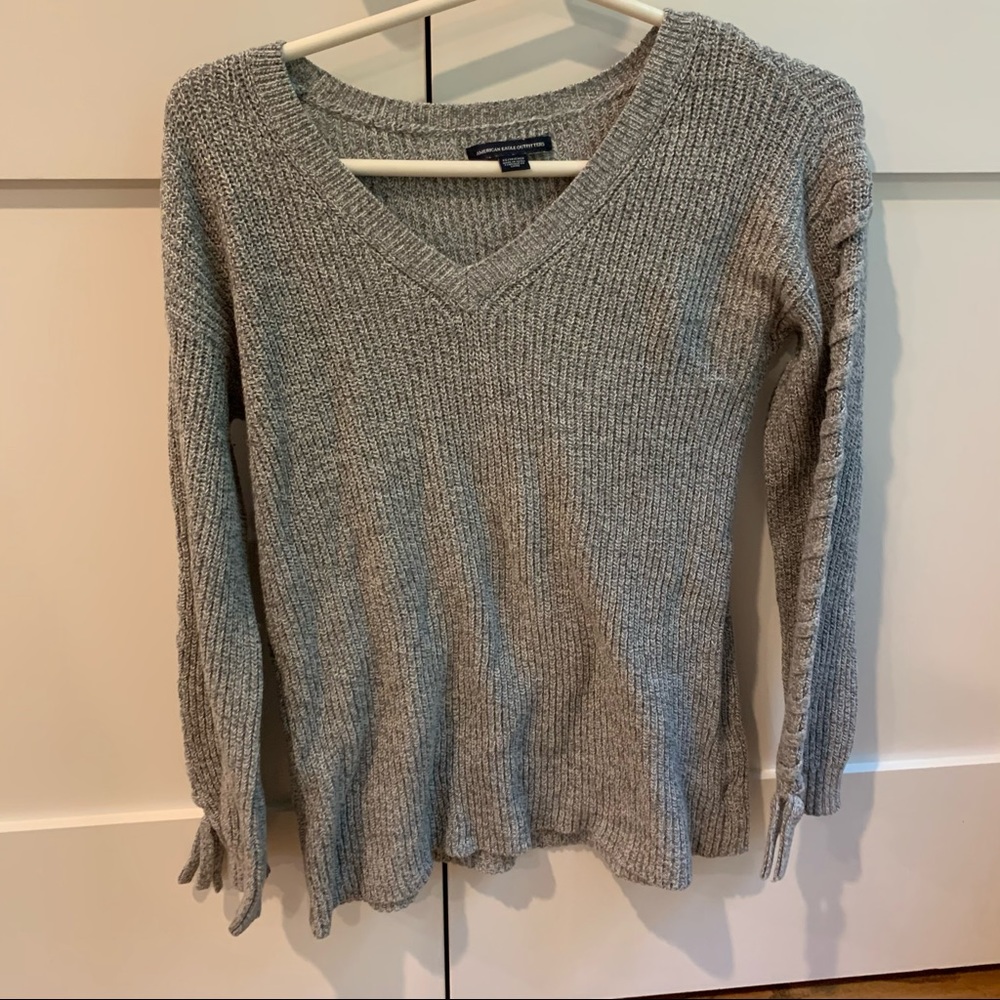 American Eagle sweater
